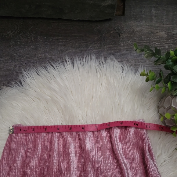 UO Kimmy Velvet High-Rise Pink Midi Skirt size XS - Picture 5 of 13